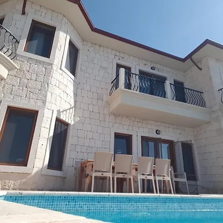 Villeamira 1 Kas